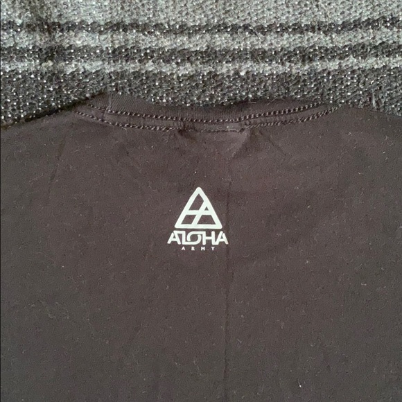 Aloha Army Women’s Shirt - Picture 3 of 3